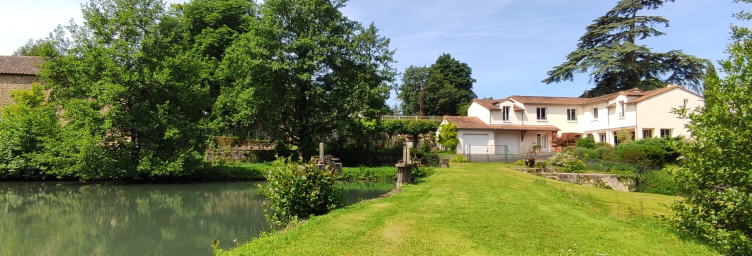 Maison 9 Pièces 274 m² à vendre à Verrières (86410)