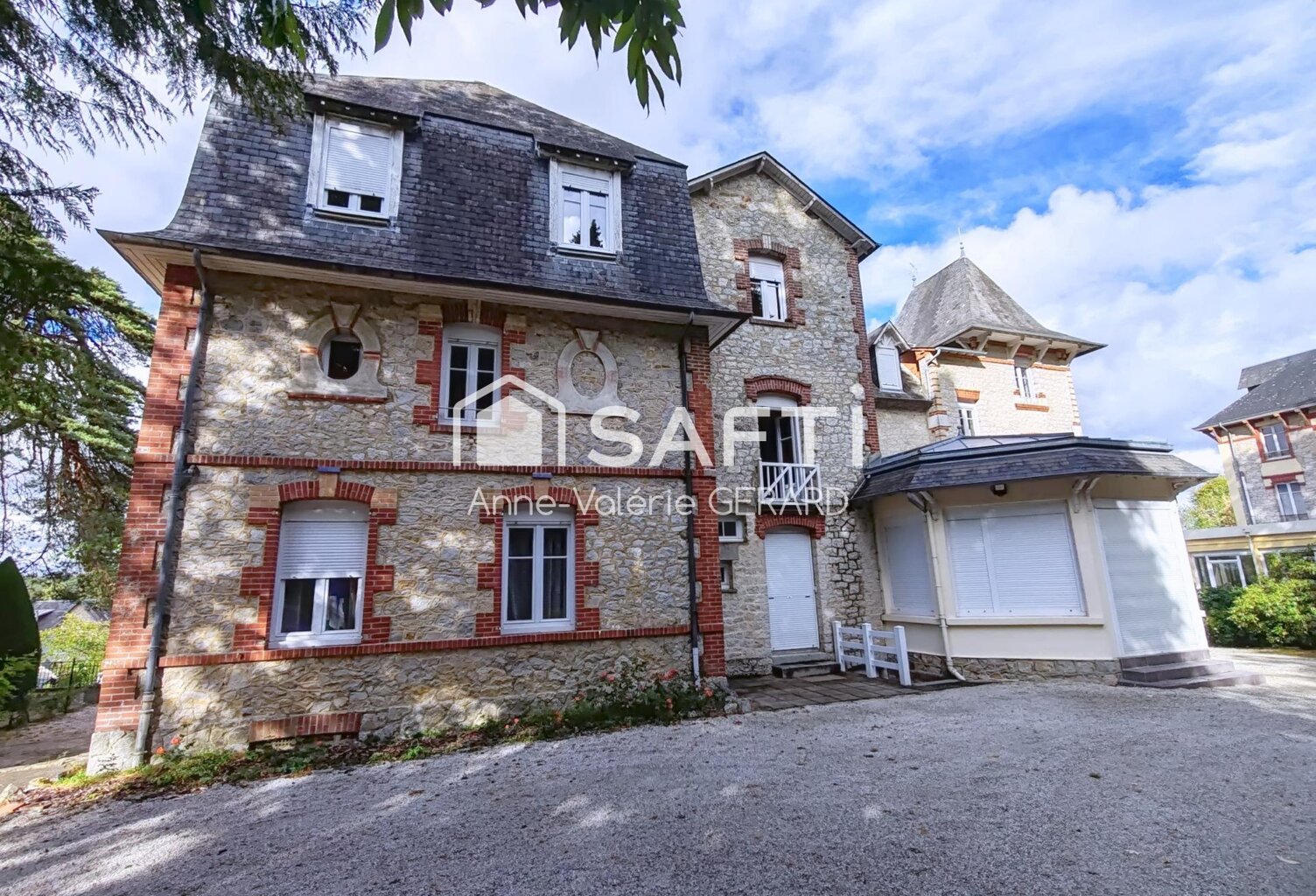 STUDIO DE CHARME-MEUBLE-AU RDC -20 M² — photo 1