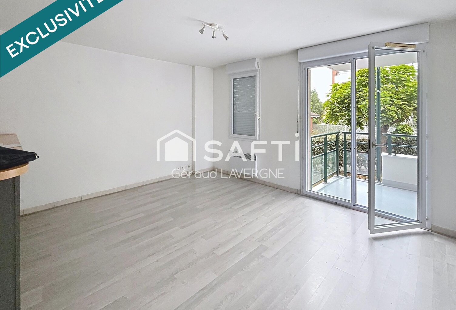 T3 avec balcon, piscine et 2 parkings — photo 1