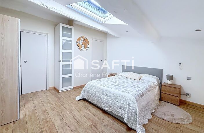 DUPLEX RÉNOVÉ AVEC CHARME  CUR DE LORGUES — photo 5