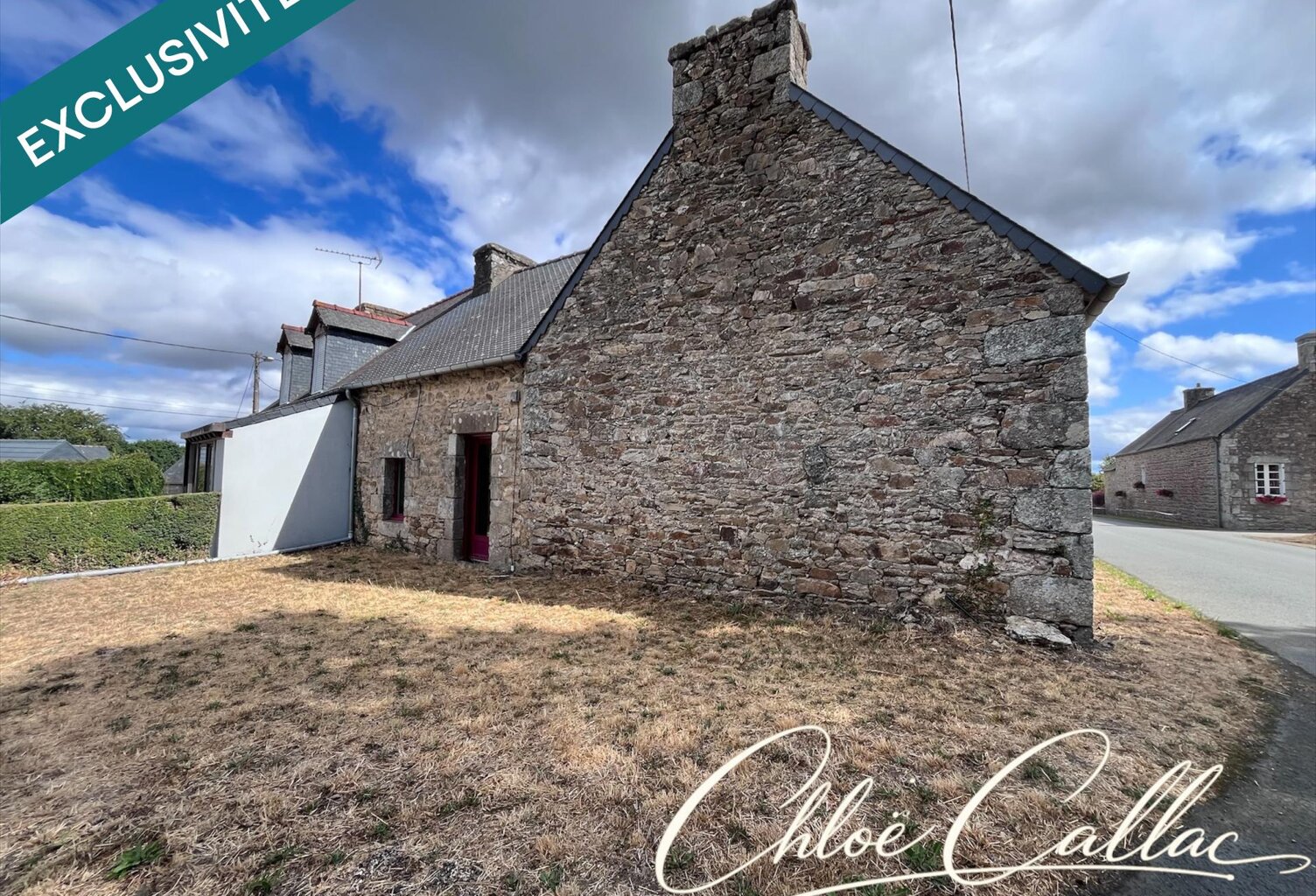 Maison en pierre de bourg mitoyenne côtes d'armor 22 — photo 1