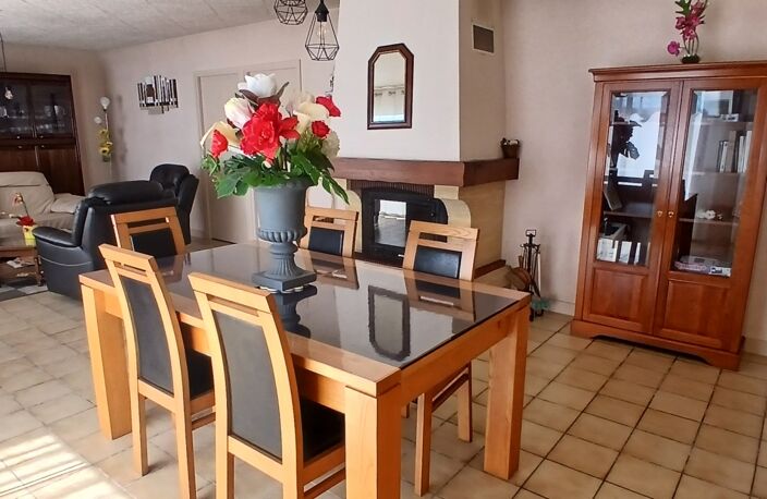 Vente Maison/villa 5 pièces — photo 2