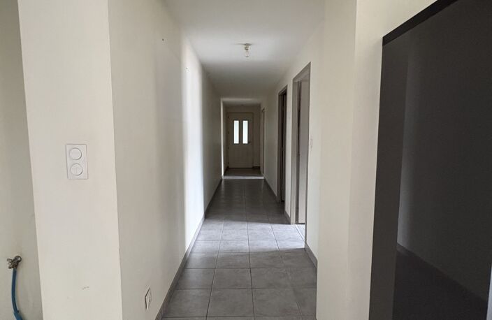 Vente Appartement 4 pièces — photo 2