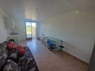 LOCATION ECULLY 69130 STUDIO MEUBLE TERRASSE PARKING PROCHE TRANSPORTS — photo 2