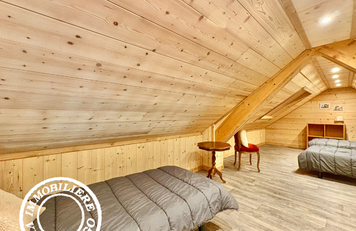 À VENDRE   APPARTEMENT ET MURS COMMERCIAUX AU CŒUR DU VILLAGE DE VENOSC   LES DEUX ALPES — photo 2