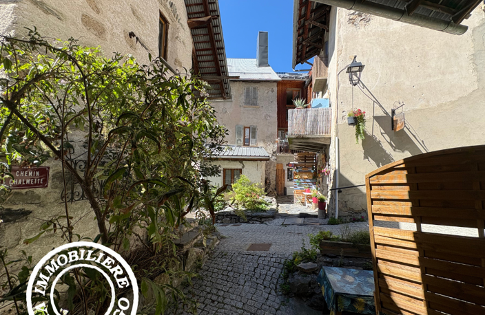À VENDRE   APPARTEMENT ET MURS COMMERCIAUX AU CŒUR DU VILLAGE DE VENOSC   LES DEUX ALPES — photo 3