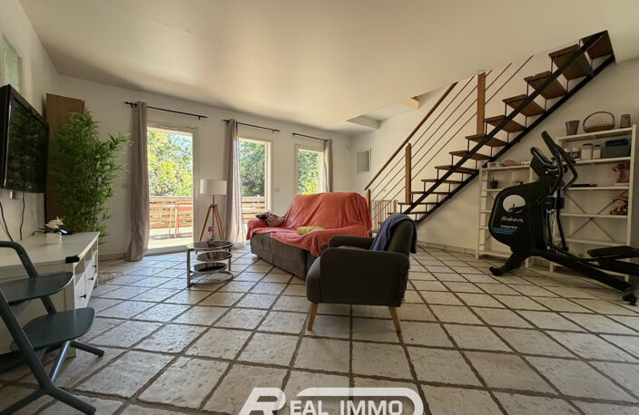 Maison familiale avec terrasse, jardin et sous-sol — photo 5