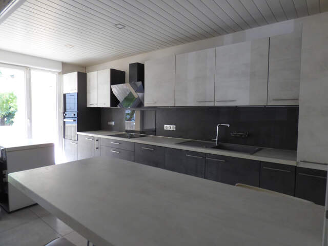 Appartement 5 pièces + plave privative - 102.44 m2 - Les Caillols 13011 Marseille - 245 000 €* — photo du bien