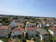 Poitiers Montgorges :A ppartement T4 . Ascenseur.Parking — photo 2