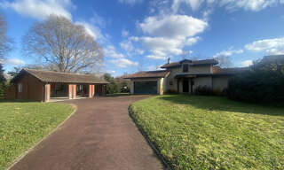 Maison 7 Pièces 200 m² à vendre à Mérignac (33700)