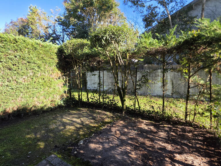 PESSAC CENTRE   T2 EN REZ-DE-CHAUSSÉE AVEC JARDINET — photo 1