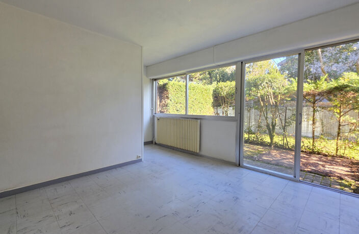 PESSAC CENTRE   T2 EN REZ-DE-CHAUSSÉE AVEC JARDINET — photo 4
