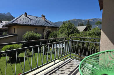 Appartement 3 pièces 291200 €