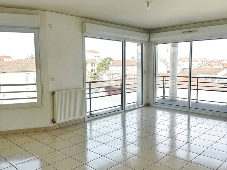  Appartement T3 avec terrasse et garage — photo 1