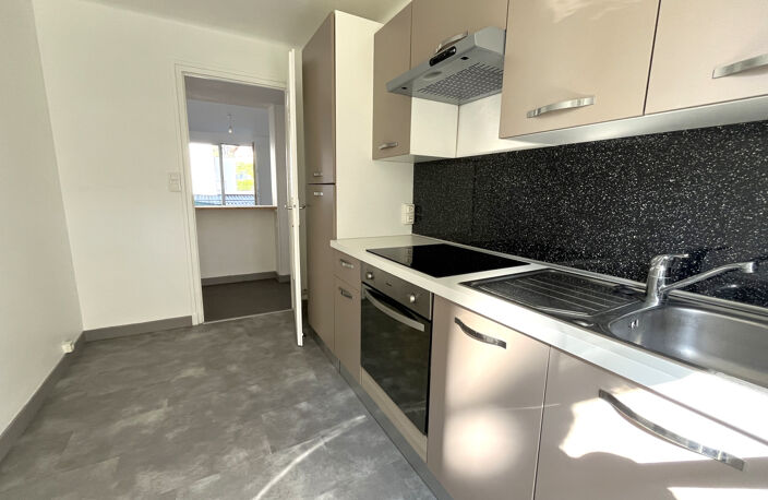 A VENDRE CHAMBERY T3/4 BALCON GARAGE — photo 3