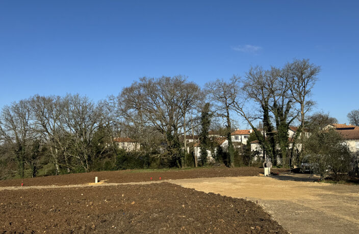 TERRAIN A BATIR - LOT 13 - SAINT BENOIT — photo 2