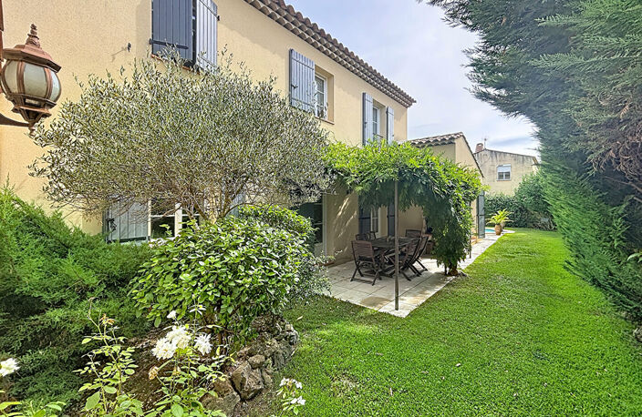 Maison Gardanne 6 pièce(s) 130 m2 — photo 2