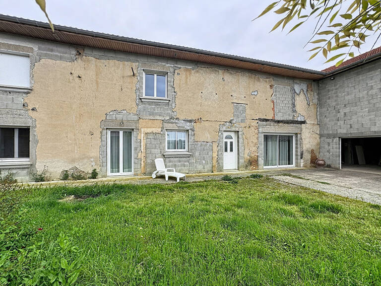 Maison La Cote Saint Andre 6 pièce(s) de 246 m² — photo 1