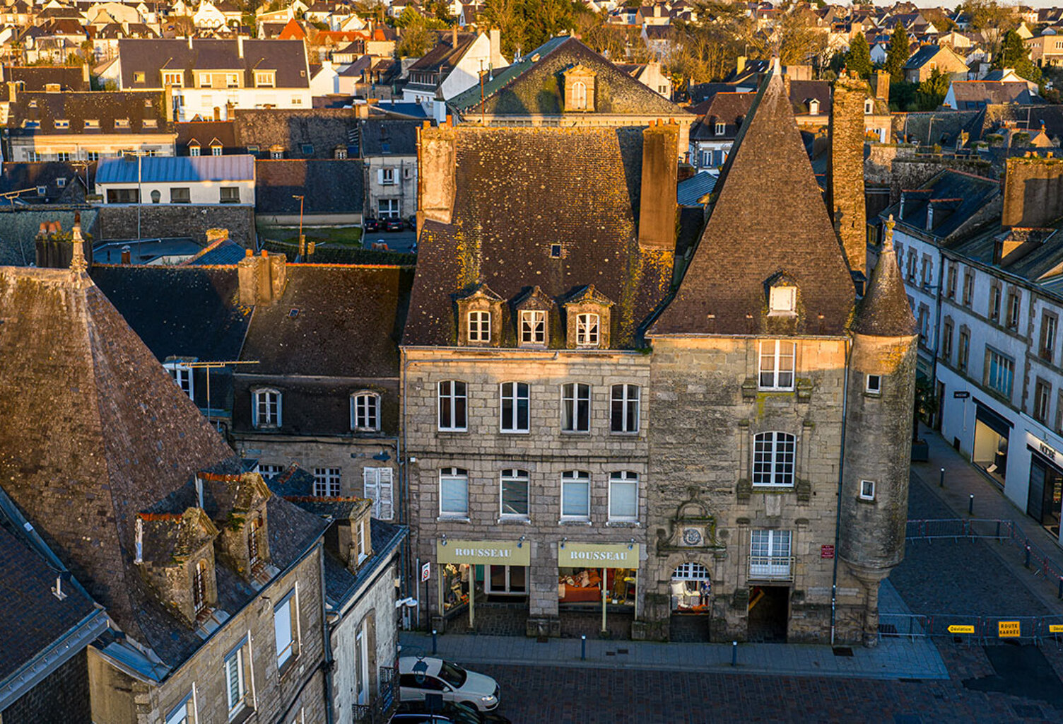 Pontivy réhabilitation face à la place du Martray — photo 1