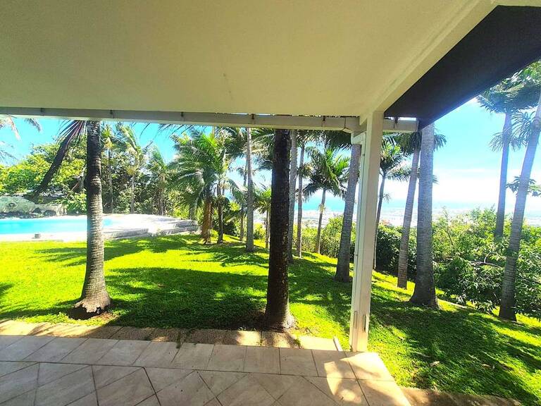 Investissement  Locatif - Villa Familiale - 265 m² - 97400 — photo 1
