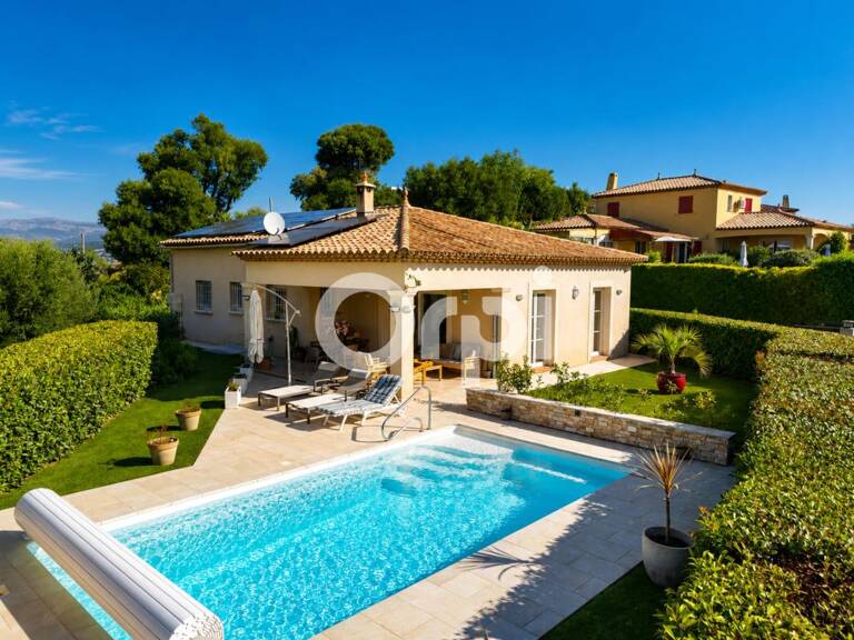 MAISON - PLAIN PIED - 2 CHAMBRES - PISCINE — photo 1