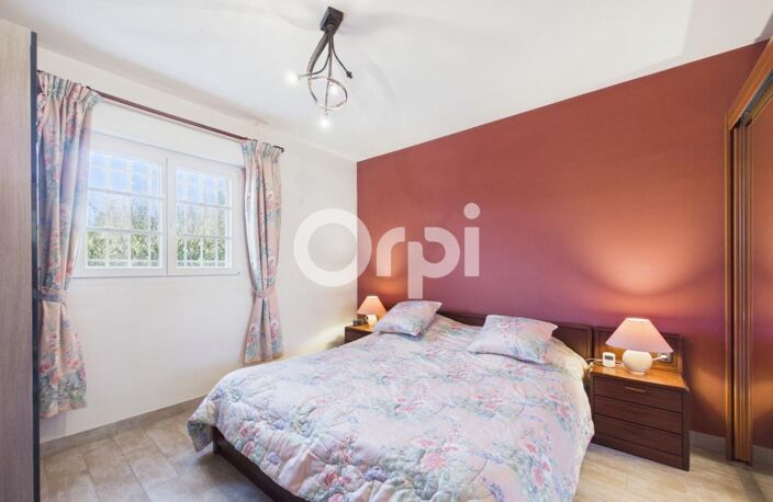 MAISON - PLAIN PIED - 2 CHAMBRES - PISCINE — photo 5
