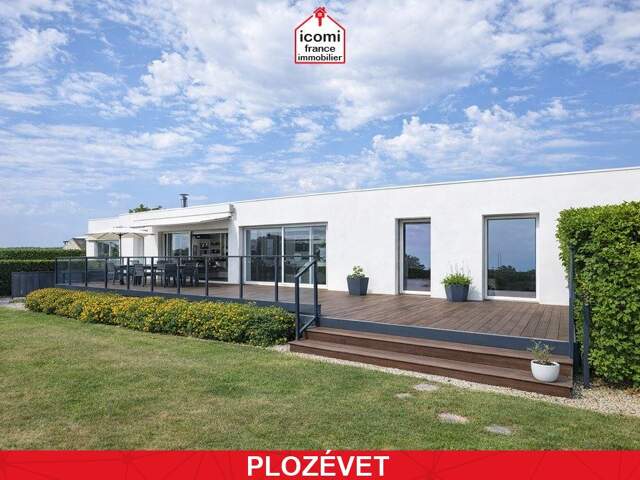 FINISTERE - Plozévet (29710) -  A VENDRE - PROPRIETE ARCHITECTE CONTEMPORAINE CLIMATISEE AVEC PISCINE CHAUFFEE - PIECE DE VIE 60 M² - 3 CHAMBRES - TERRAIN 1500M² - VUE MER - RARE — photo du bien