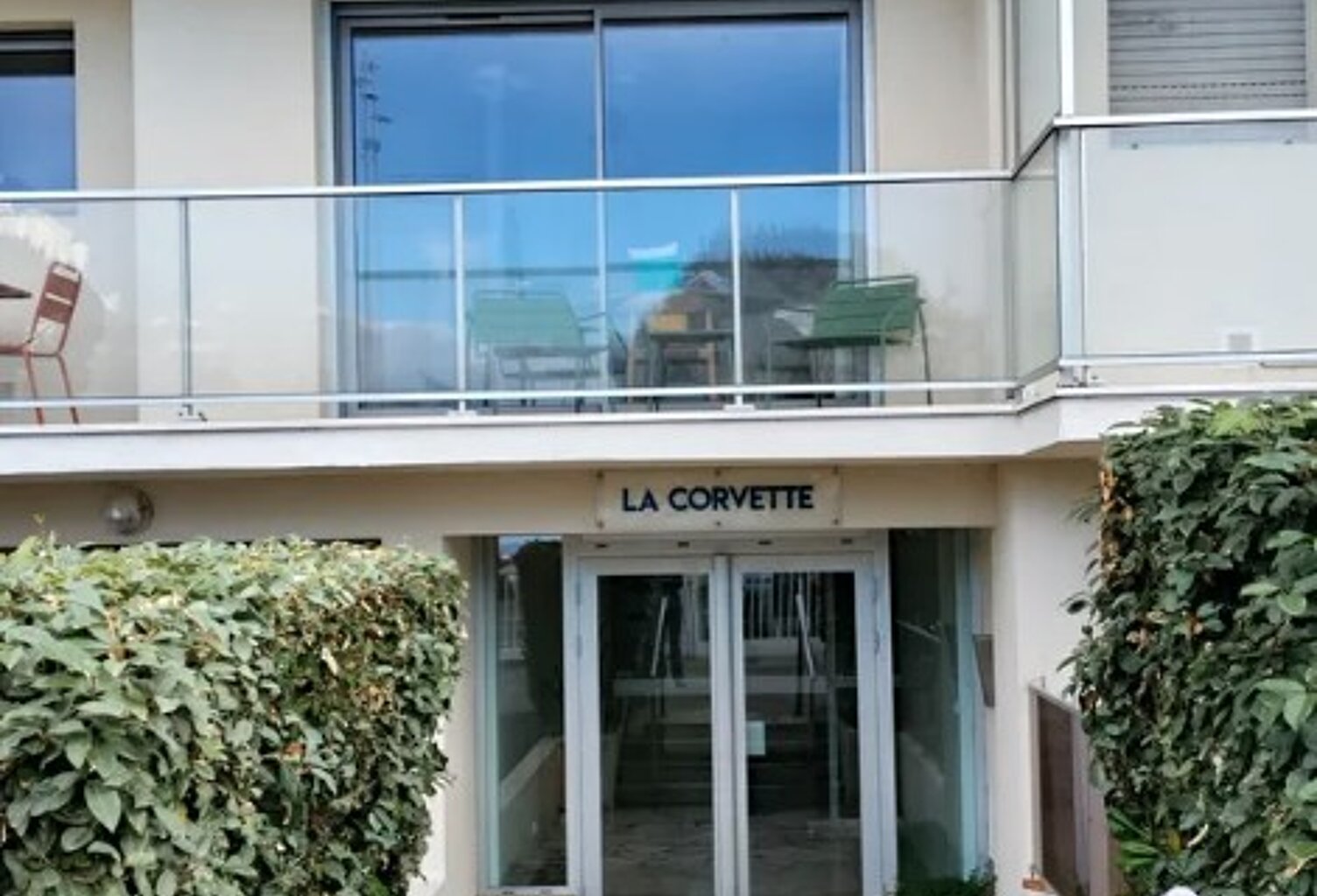 Studio — photo 1