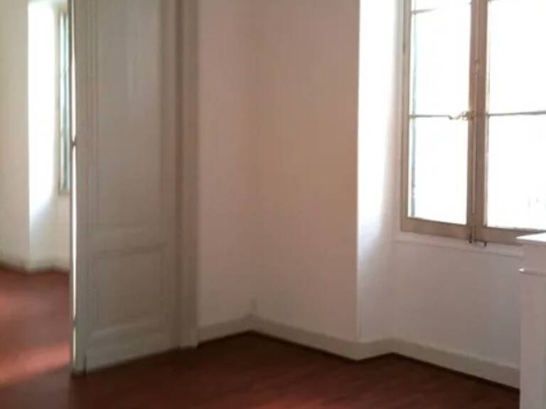 T2 — photo 1