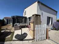 Maison À Vendre - SAINT PIERRE D'OLERON — photo 2