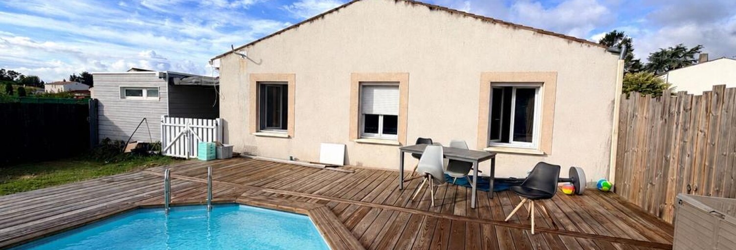 Maison 5 Pièces 121 m² à vendre à Cozes (17120)