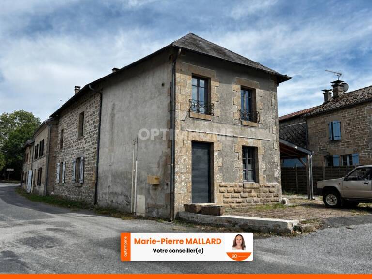 Une belle bâtisse en pierre au cœur d’un village creusois à SOUBREBOST (23) — photo 1