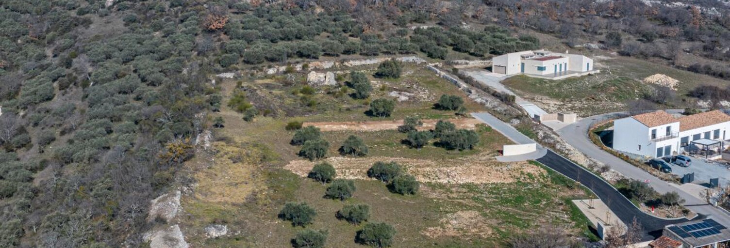 Terrain  2400 m² à vendre à Forcalquier (04300)