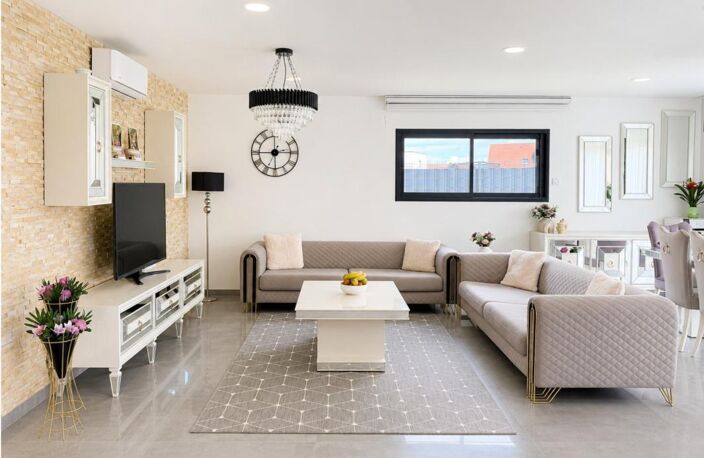 PMR -Rouvres-en-Plaine - Maison de plain-pied (2022) de 149 m2 sur parcelle de 730 m² avec piscine, quartier calme et sécurisé — photo 5