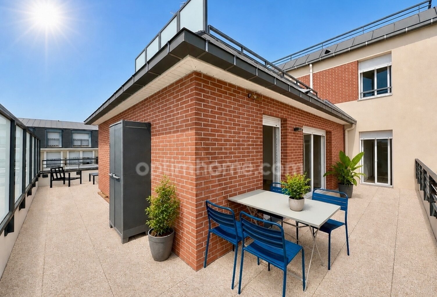 Appartement à vendre 4 pièces - 2 chambres - 2 Salles de bain - 2 Places de parking - Terrasse - FRANCONVILLE (95) — photo 1