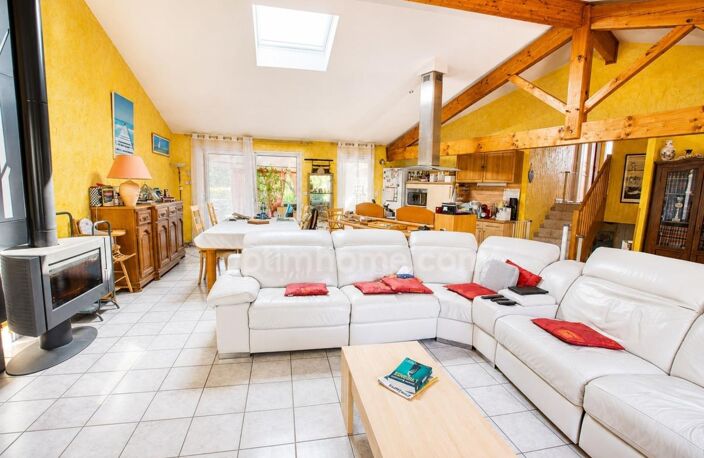 SECTEUR PECHBONNIEU / 9MN EN VOITURE VILLARIÈS – VILLA FAMILIALE 179 M² AVEC PISCINE – 5 CHAMBRES + BUREAU – TERRAIN 1 500 M² – UN VÉRITABLE HAVRE DE PAIX — photo 2