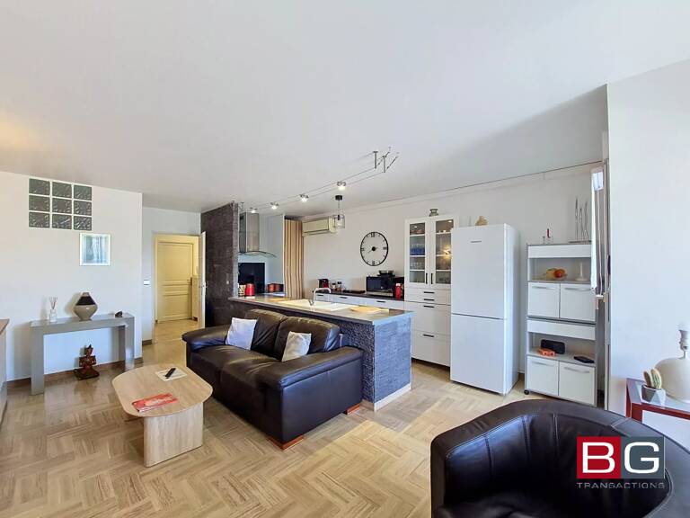 3 PIECES DERNIER ETAGE - ANTIBES — photo 1