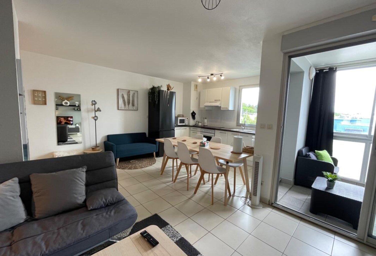 ANGLET GRAND T2 PROCHE COMMODITES - 46M2 + LOGGIAS 8M2 + PARKING — photo 1