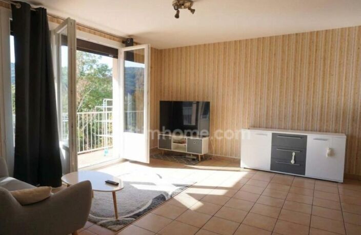 Appartement 3 pièces avec grand balcon, garage et cave à NAVENNE — photo 2