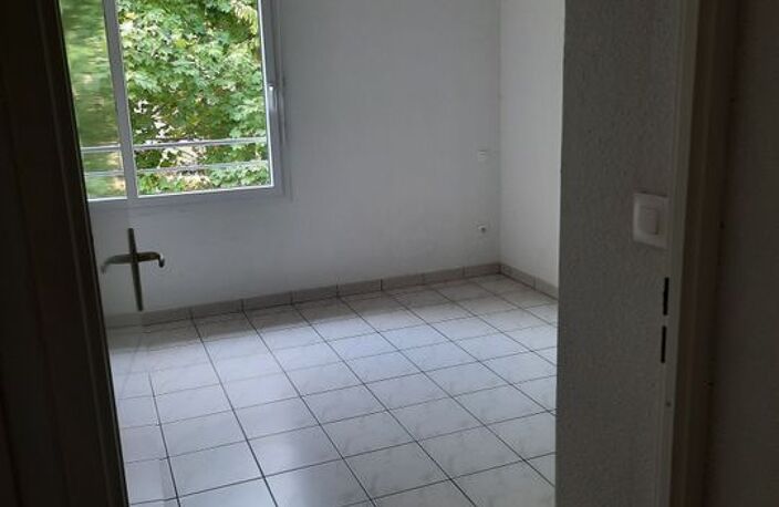 Appartement de 62m2 à louer sur Saint-Jean-d'Angély — photo 4