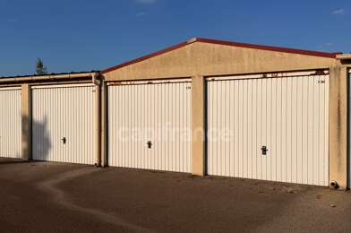 Garage  25000 €