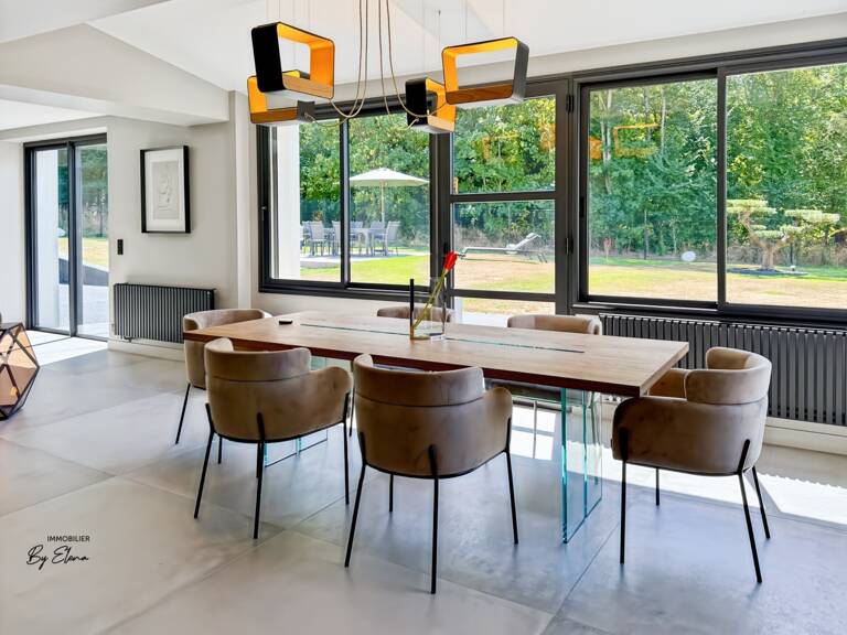 Villa d’architecte rénovée–20 min de Paris-face au parc du Château–Prestations haut de gamme - Luxe & Prestige — photo 1