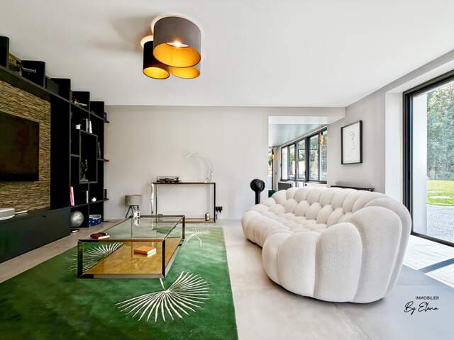 Villa d’architecte rénovée–20 min de Paris-face au parc du Château–Prestations haut de gamme - Luxe & Prestige — photo du bien