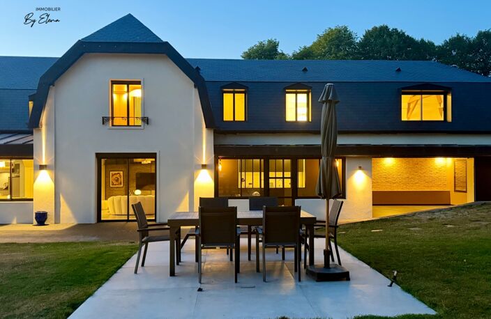 Villa d’architecte rénovée–20 min de Paris-face au parc du Château–Prestations haut de gamme - Luxe & Prestige — photo 2
