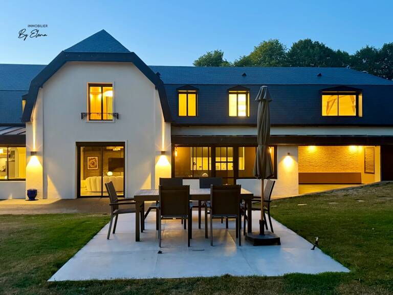 Villa d’architecte rénovée–20 min de Paris-face au parc du Château–Prestations haut de gamme - Luxe & Prestige — photo 1