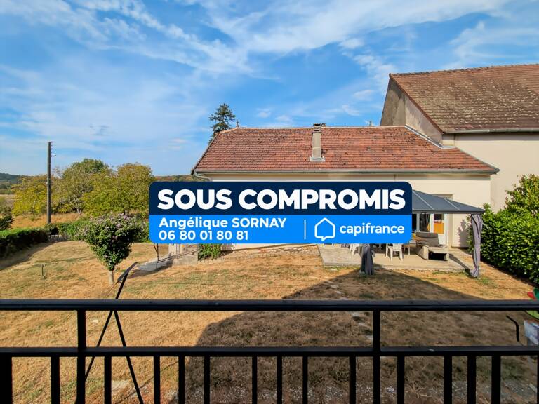   MANTRY – Maison mitoyenne avec maisonnette en pierre et beaux volumes — photo 1