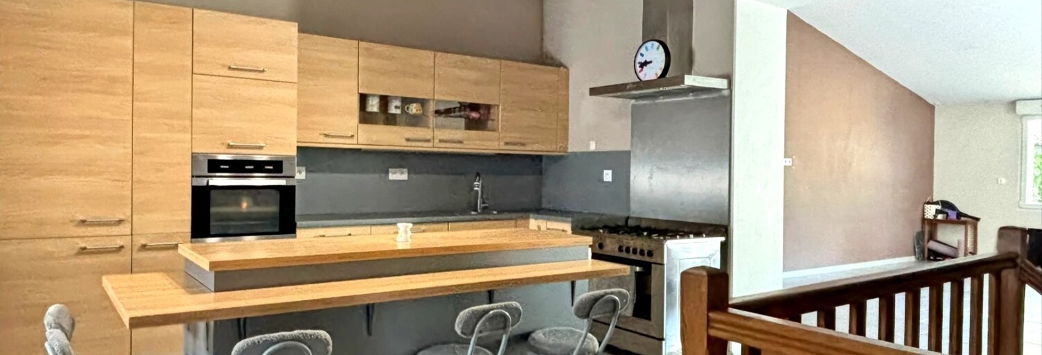 Maison 13 Pièces 229 m² à vendre à Hirson (02500)