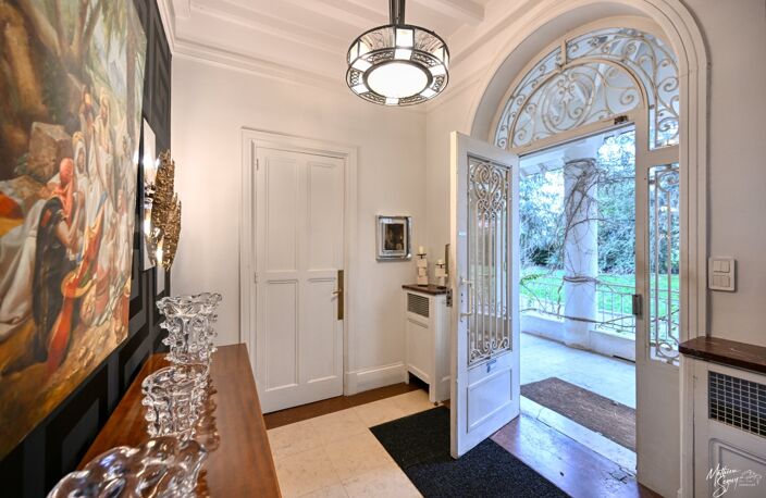 CHAZELLES SUR LYON - Propriété de Prestige — photo 2
