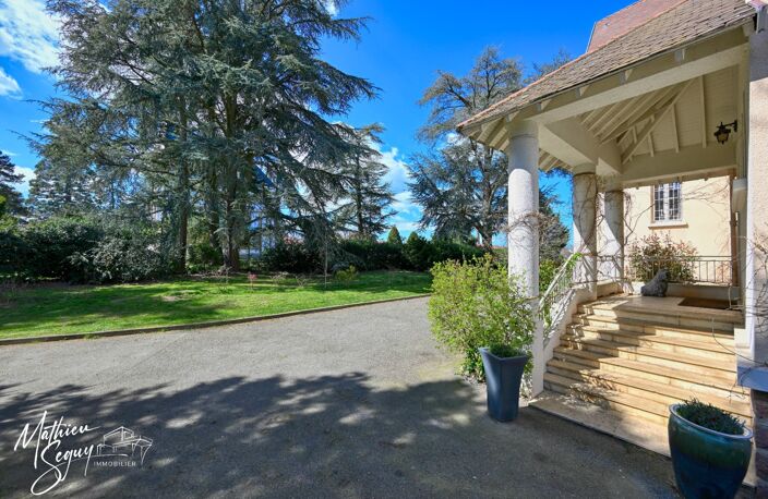 CHAZELLES SUR LYON - Propriété de Prestige — photo 4