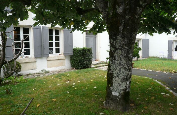 COGNAC - A Vendre Maison de Caractère SAINT BRICE — photo 4